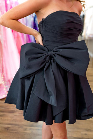 Black A Line Short Strapless Homecoming Dress with Big Bowknot