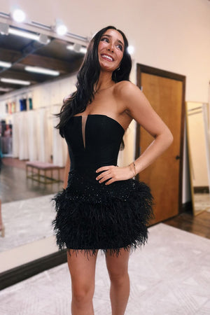 Black A Line V Neck Strapless Short Homecoming Dress