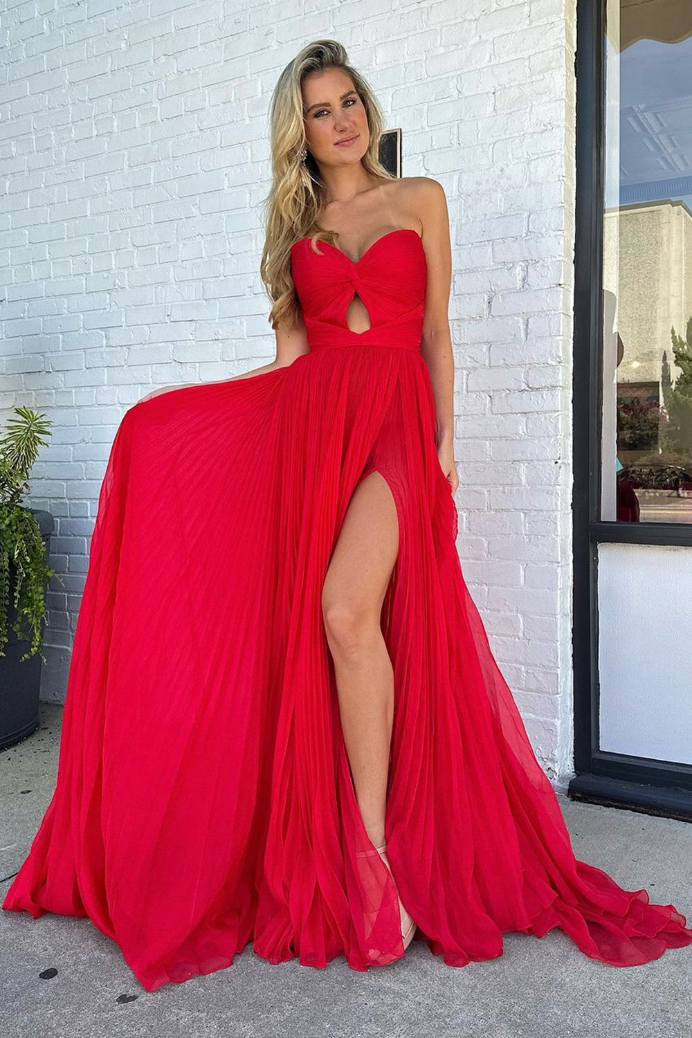 Red Hollow-out Strapless Ruched Prom Dress with Slit