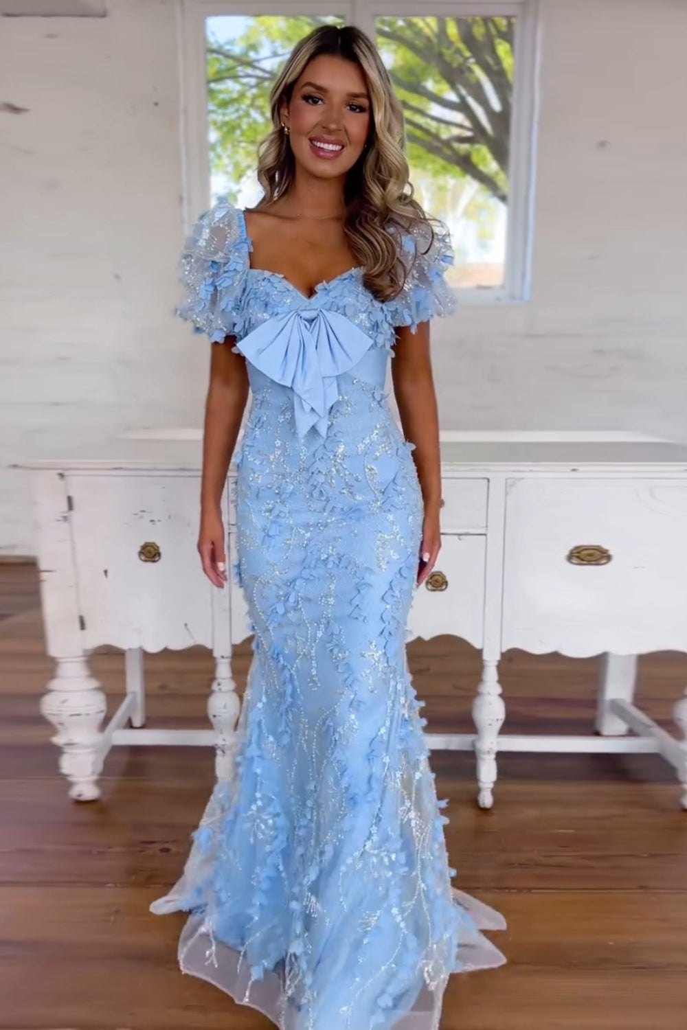 Glitter Short Sleeves Mermaid Appliques Blue Prom Dress with Bow