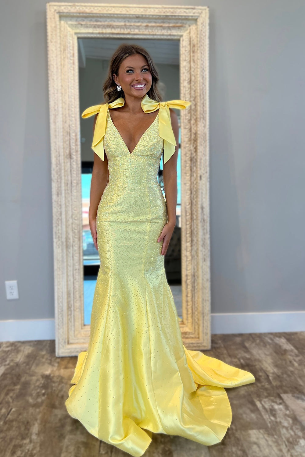 Glitter Yellow V Neck Mermaid Beaded Prom Dress with Bow