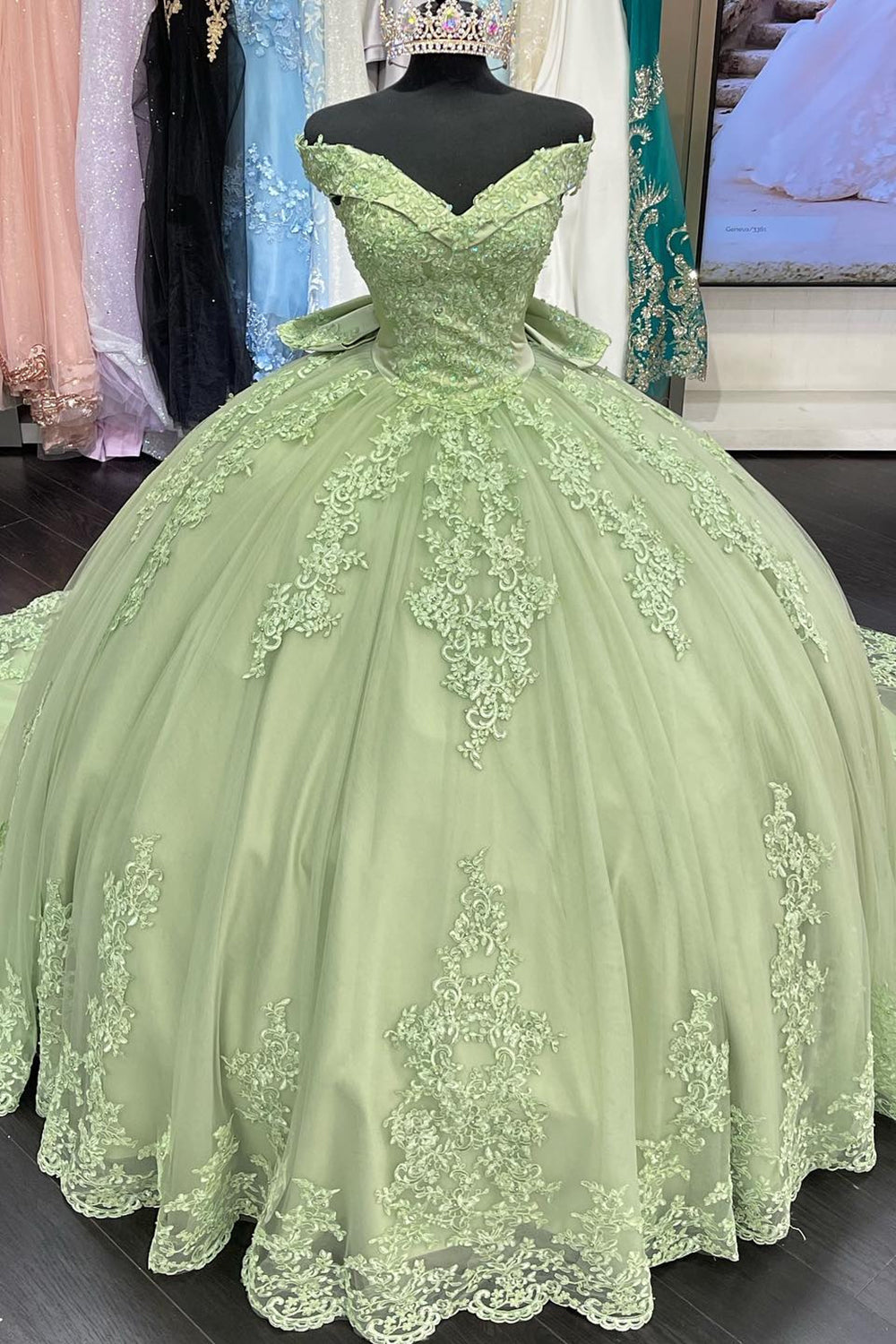 Green Off the Shoulder Appliques Quinceanera Dress with Bowknot