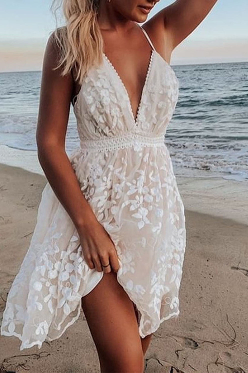 A-Line Spaghetti Straps Criss-Cross Back White Short Graduation Dress