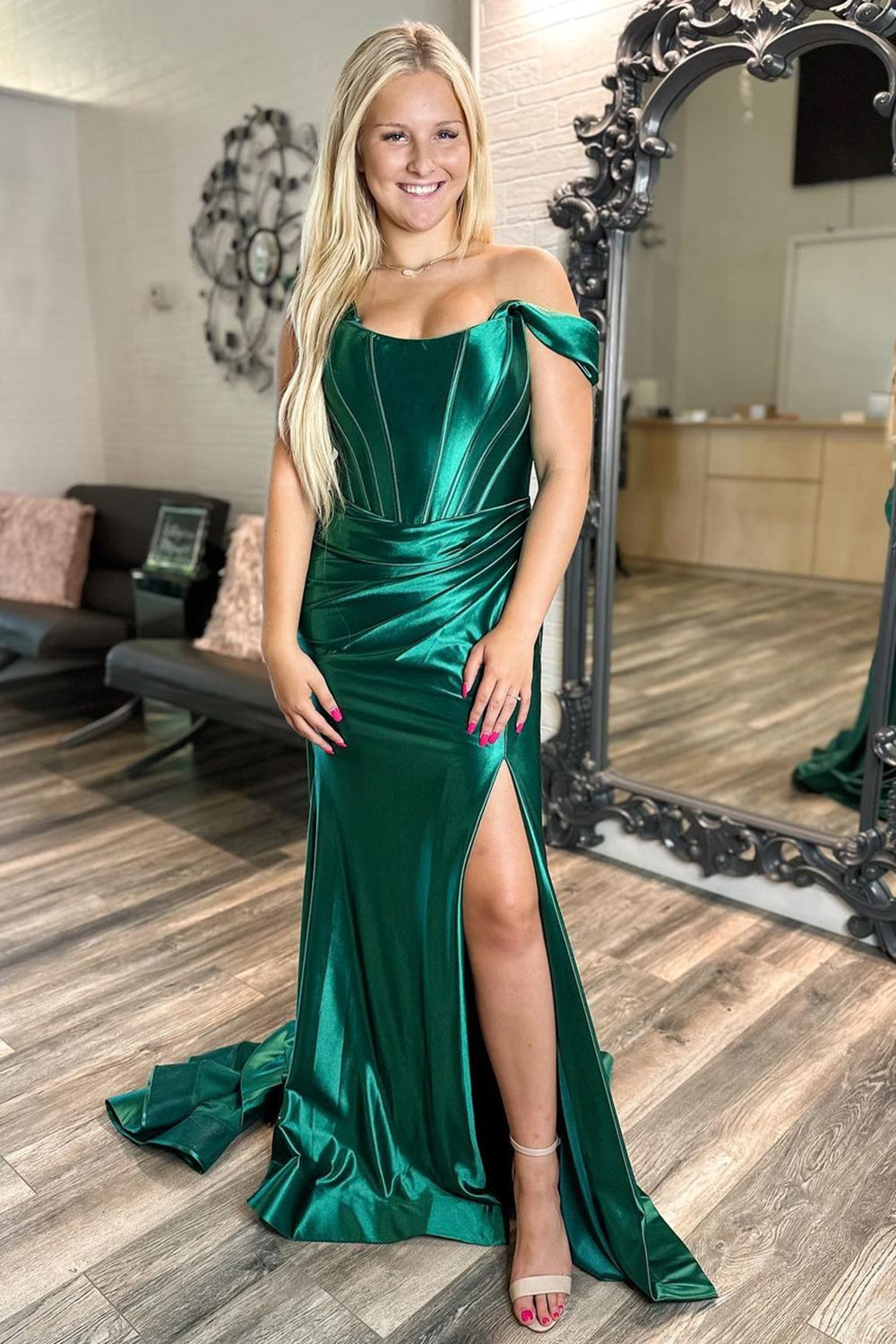 Dark Green Corset Off The Shoulder Pleat Prom Dress With Slit