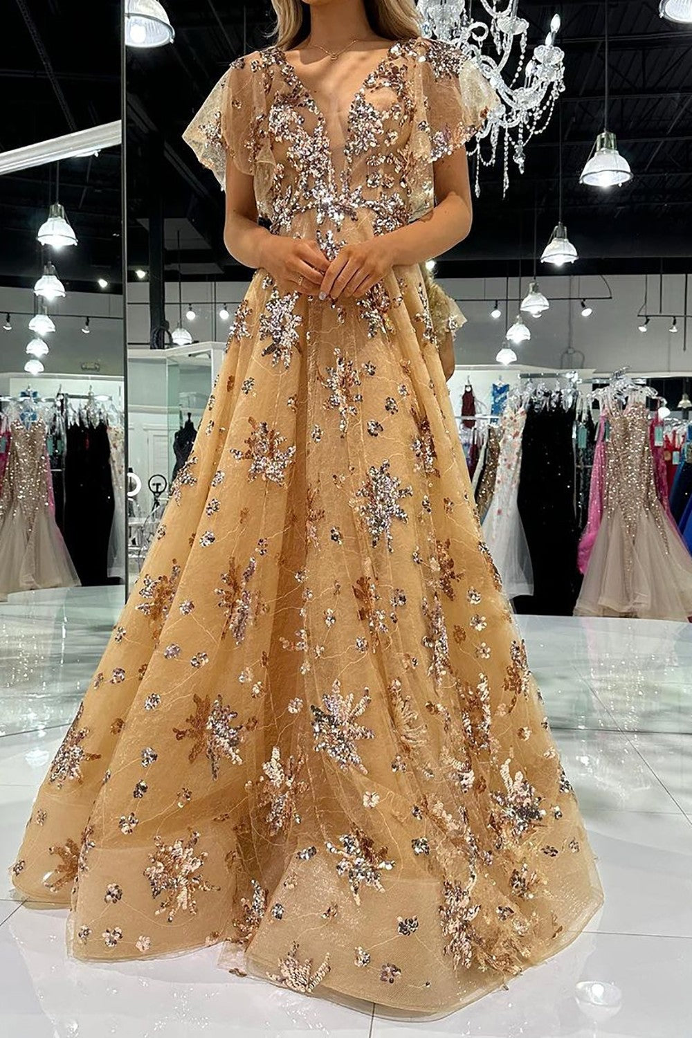 Luxurious Gold A-Line Cap Sleeves Long Sparkly Prom Dress With Appliques