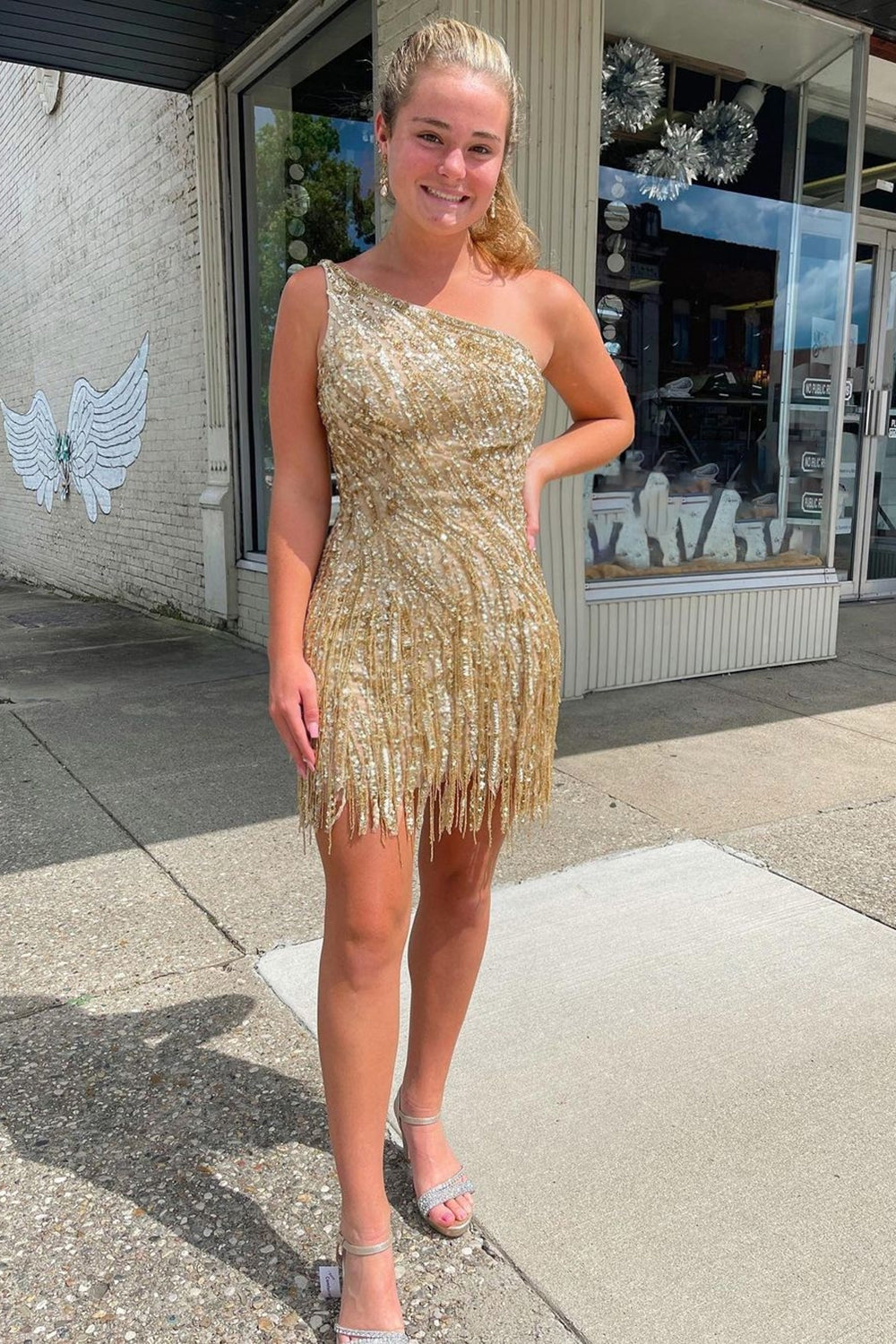 Sparkly Golden Tight One-Shoulder Homecoming Dress with Sequins