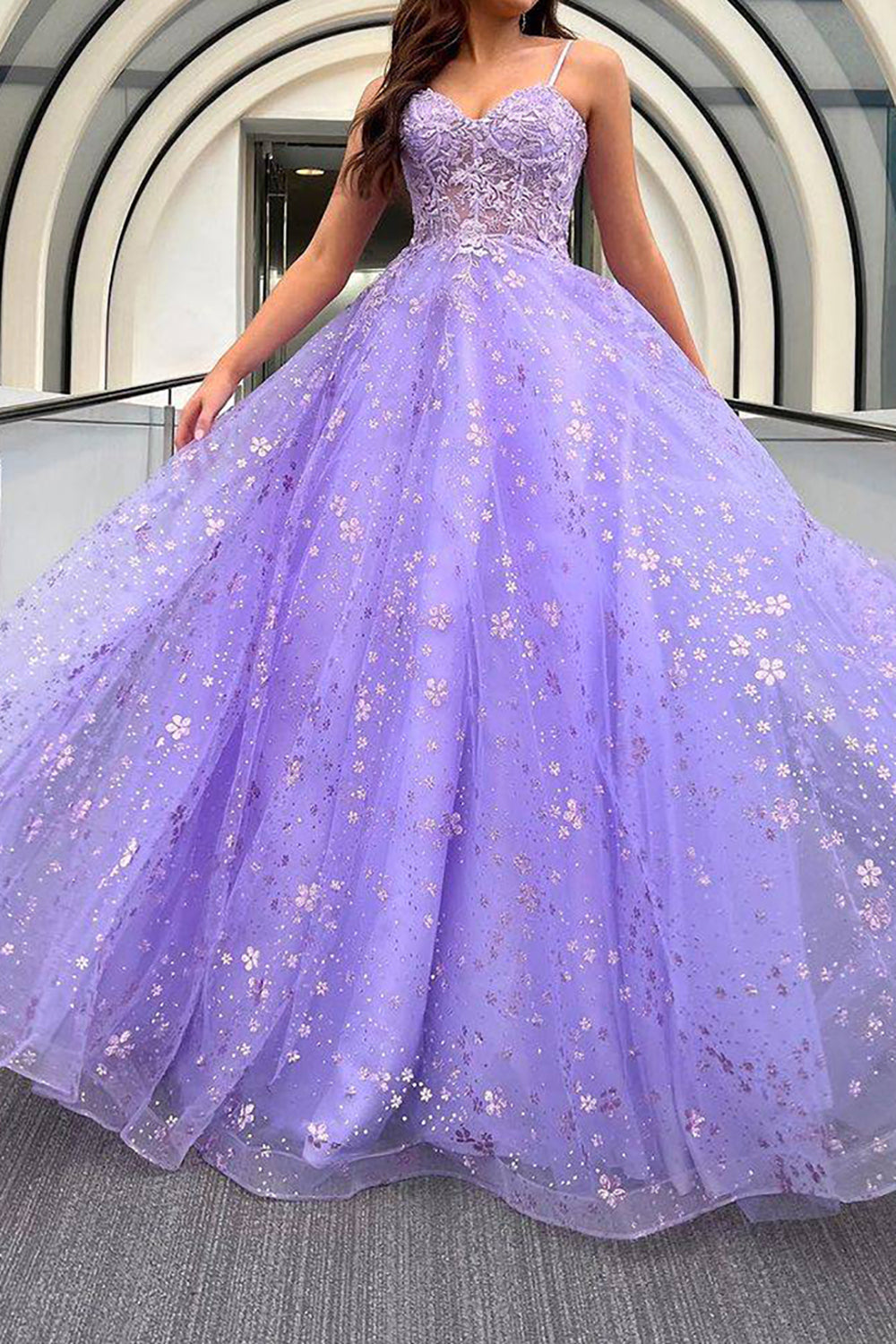 Romantic Purple A-Line Spaghetti Straps Long Prom Dress with Appliques