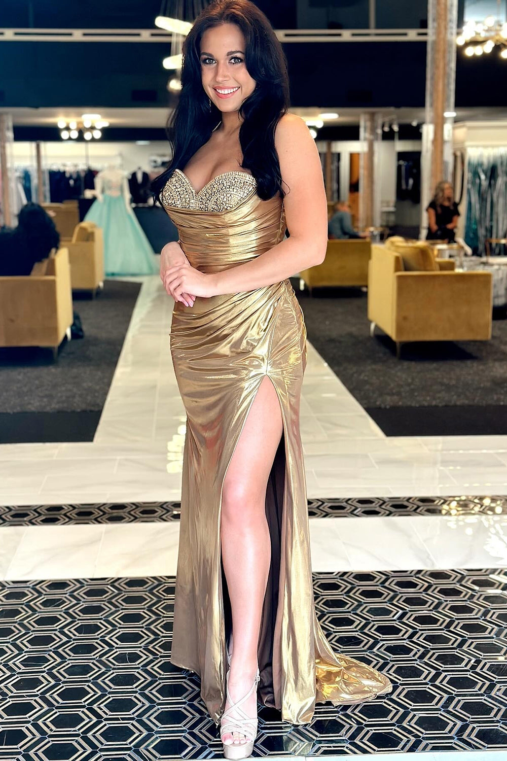 Metallic Golden Mermaid Sweetheart Long Prom Dress with Beading