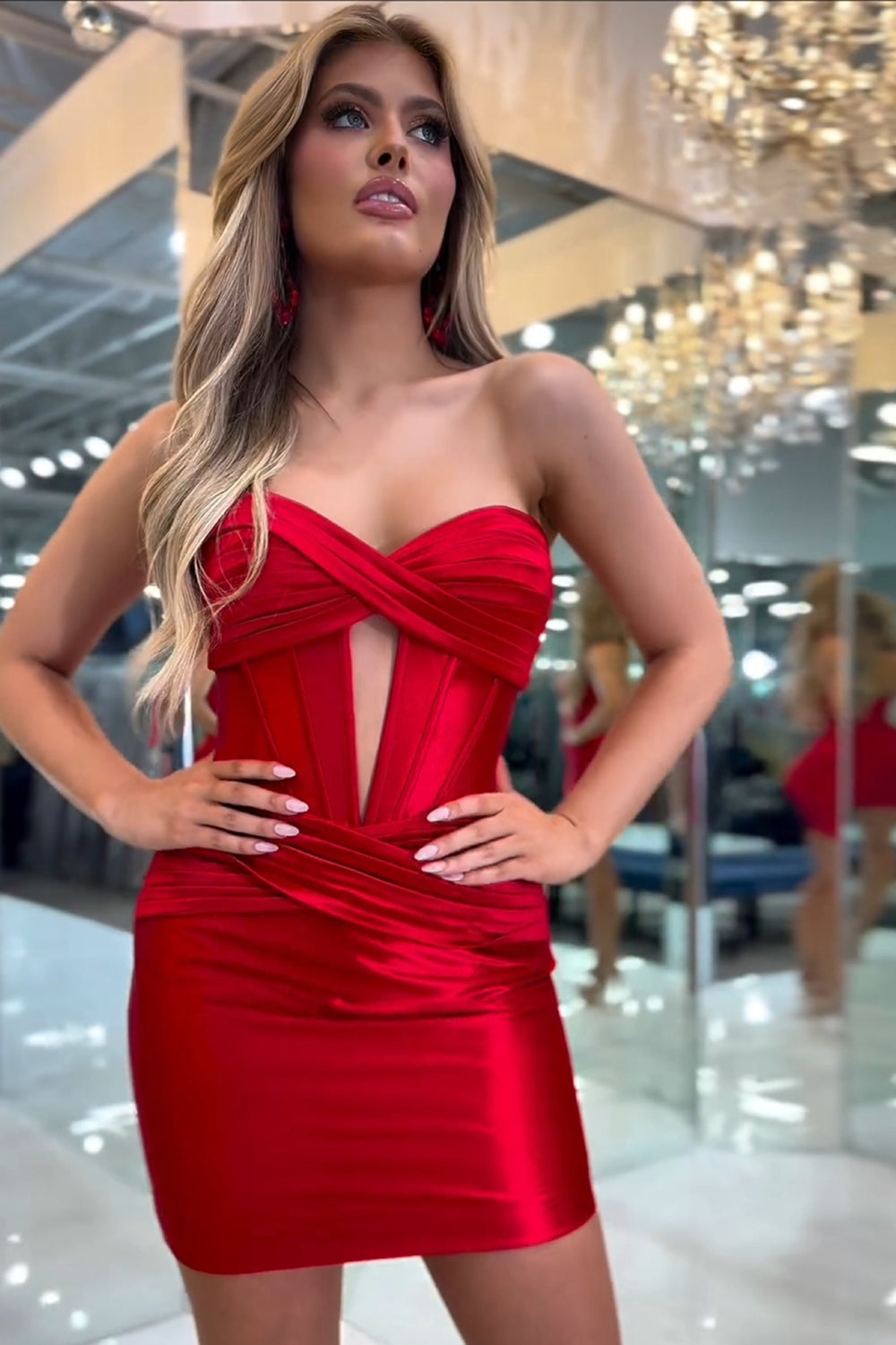 Red Corset Hollow-Out Bodycon Sweetheart Short Homecoming Dress