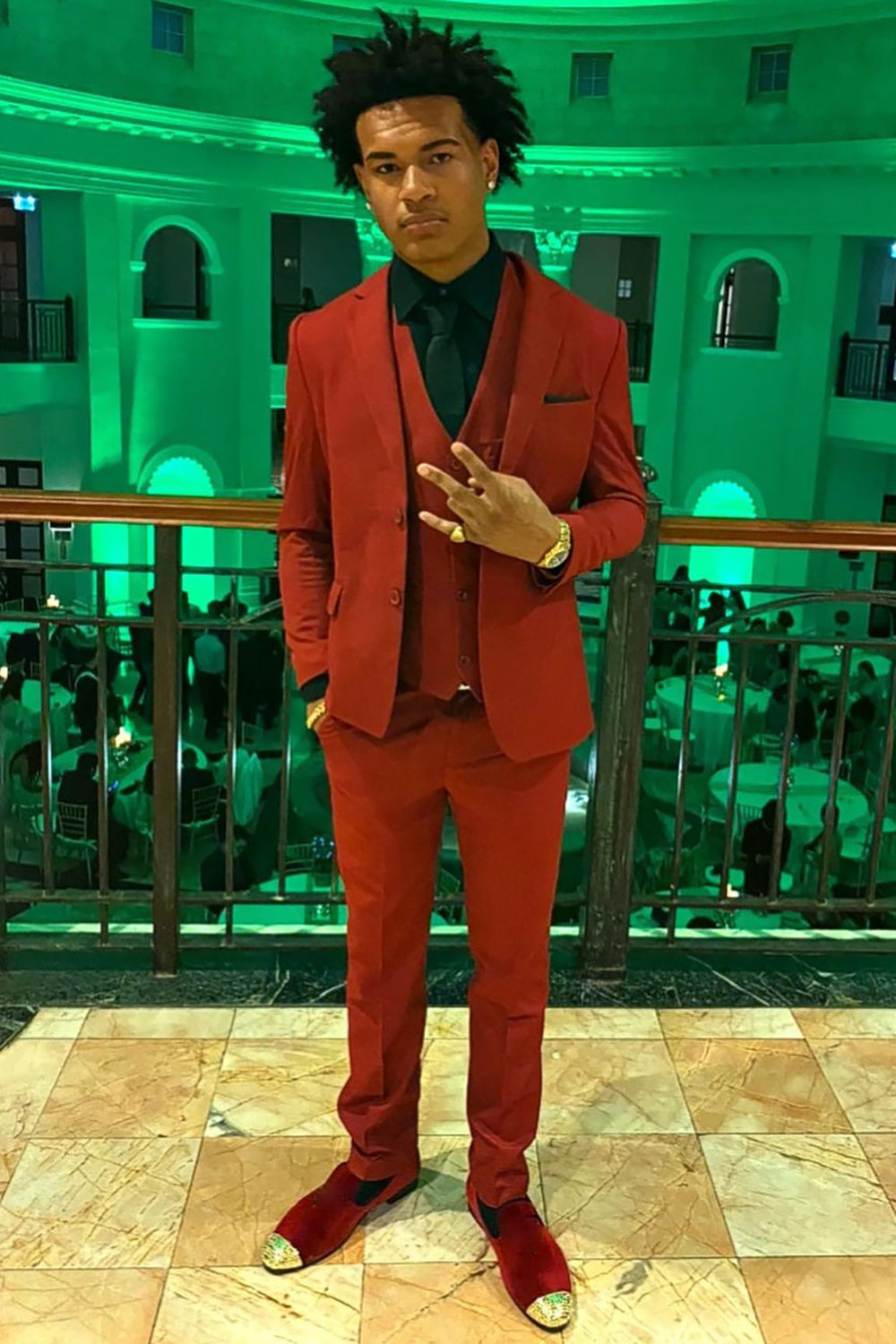 Red 3-Piece Notched Lapel Two Buttons Prom Suits